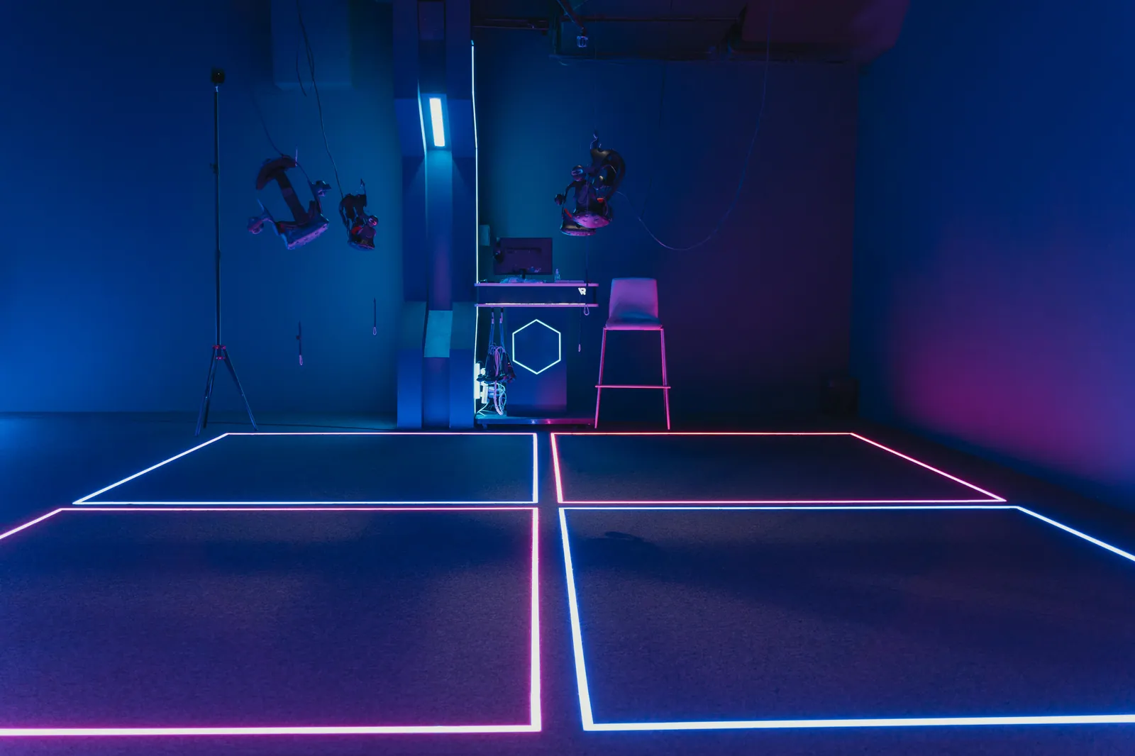 Immersive virtual reality training environment